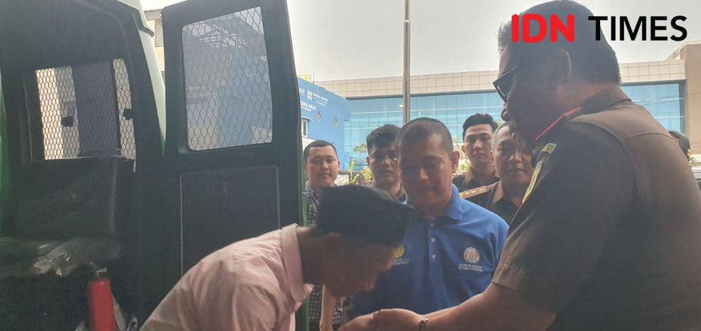 Jadi Tersangka Usai Keroyok Tetangga, Ketua RT di Serang Dibebaskan