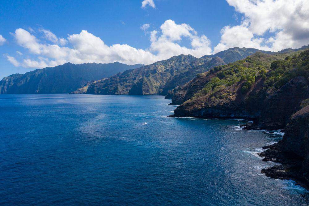 Pulau Hiva Oa yang berada di Kepulauan Marquesas. (brandcenter.tahititourisme.org/Holger Leue)