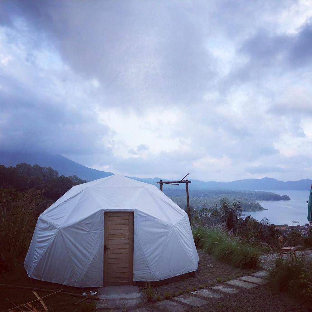 potret pilihan tenda geodesic di Kubah Bali Glamping (instagram.com/kubahbaliglamping)