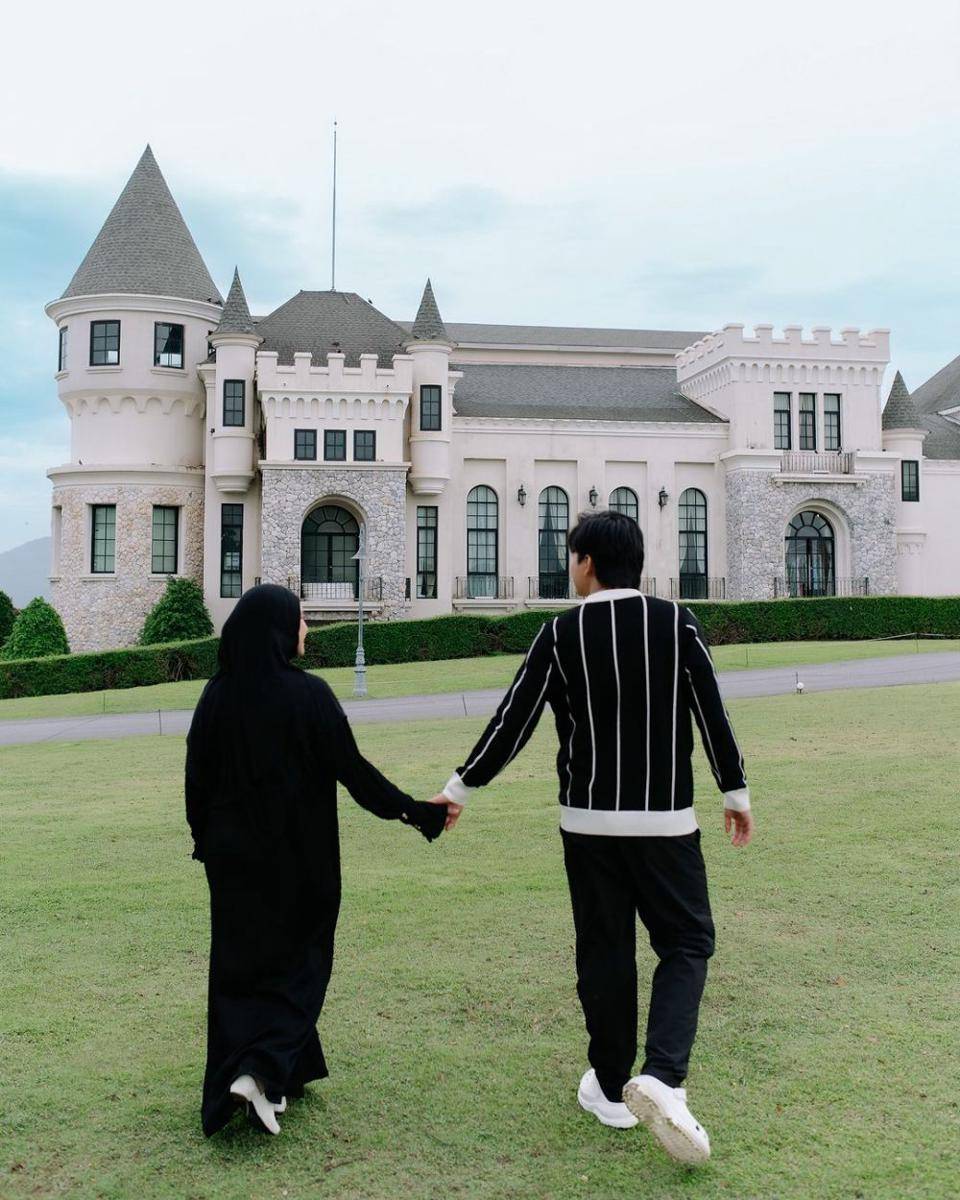 Potret Anisa Rahma Pamer Baby bumb di Thailand (Instagram.com/anisarahma_12)