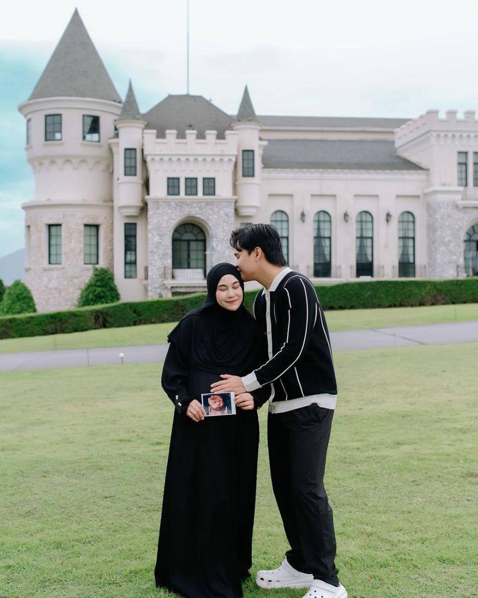 Potret Anisa Rahma Pamer Baby bumb di Thailand (Instagram.com/anisarahma_12)