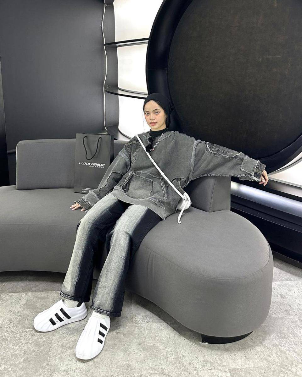 Baby Lisa (instagram.com/babyylisa_)