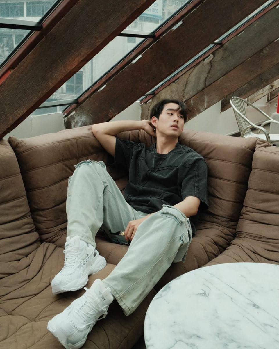 potret outfit traveling ala Est Supha (instagram.com/est_rvp)