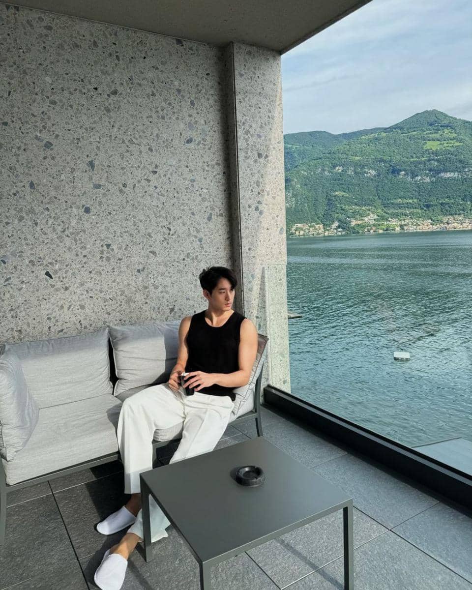 potret outfit traveling ala Est Supha (instagram.com/est_rvp)