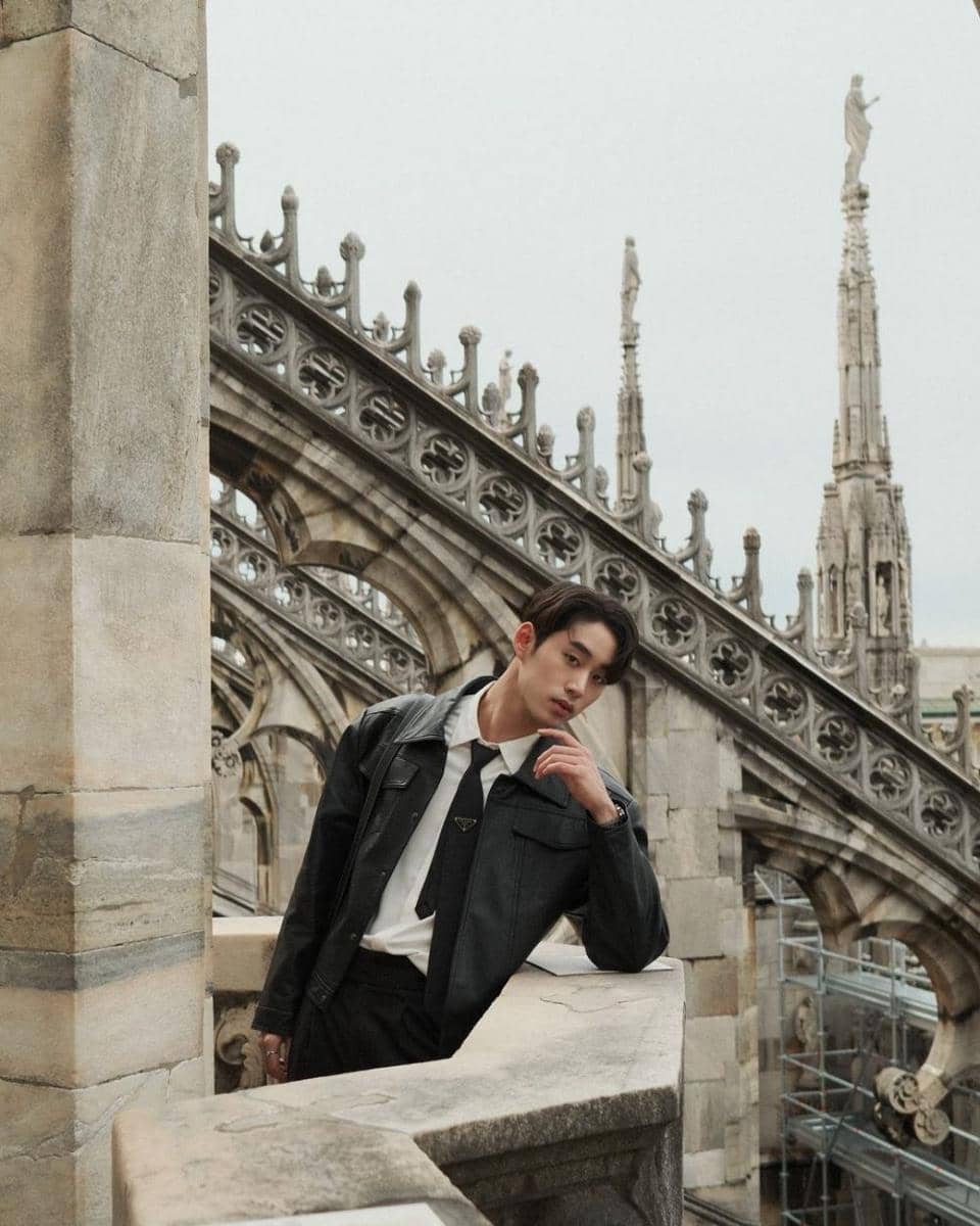 potret outfit traveling ala Est Supha (instagram.com/est_rvp)