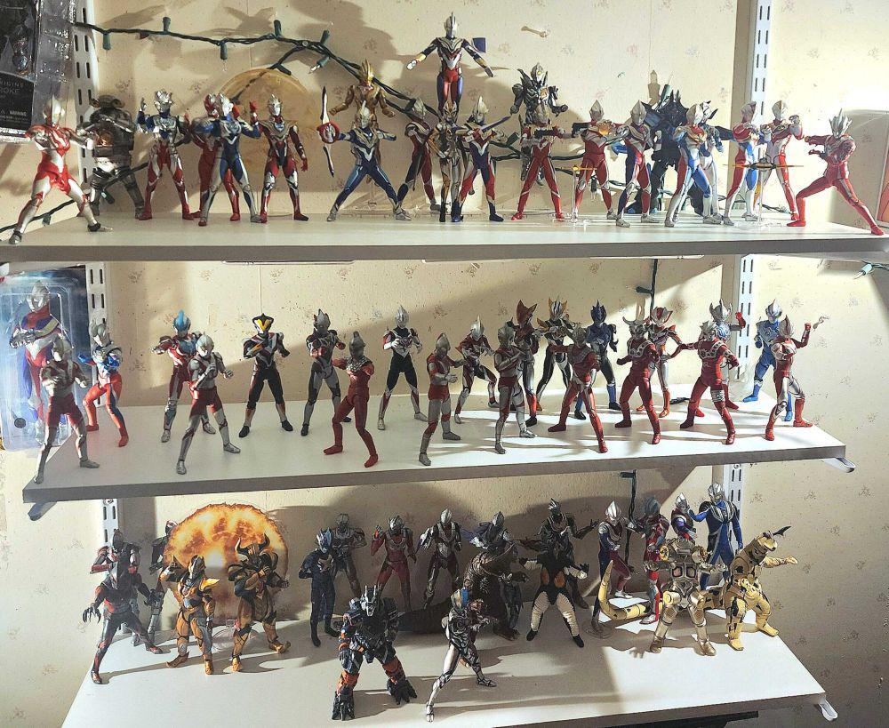 potret koleksi figur aksi Ultraman (reddit.com/user/War077)