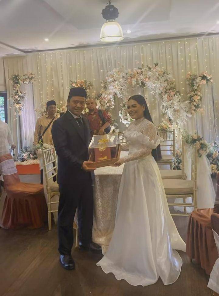 Akad nikah Weni DA (dok. @torry_tm via instagram.com/da3_weni)