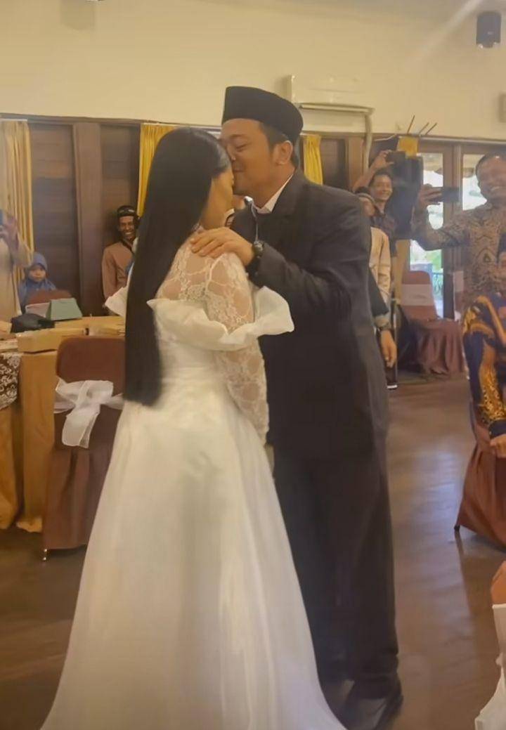 Akad nikah Weni DA (dok. @torry_tm via instagram.com/da3_weni)
