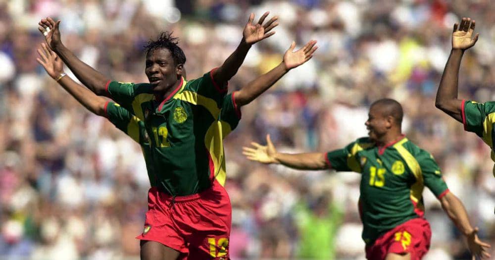 Kamerun meraih medali emas cabor sepak bola Olimpiade 2000. (olympics.com)