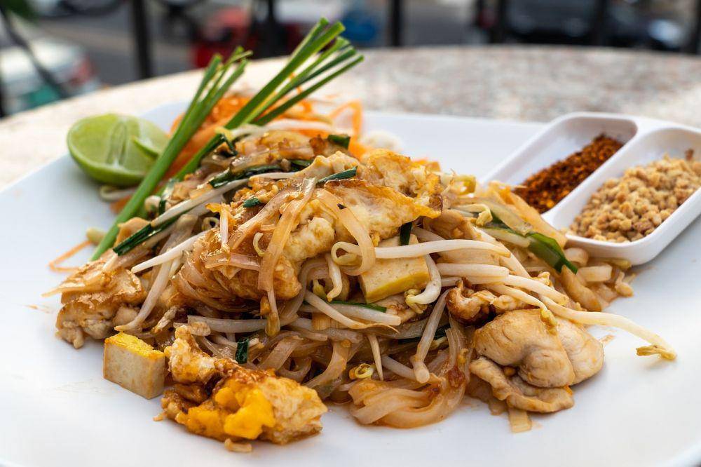 Ilustrasi pad thai khas Thailand (pixabay.com/ctwtn)