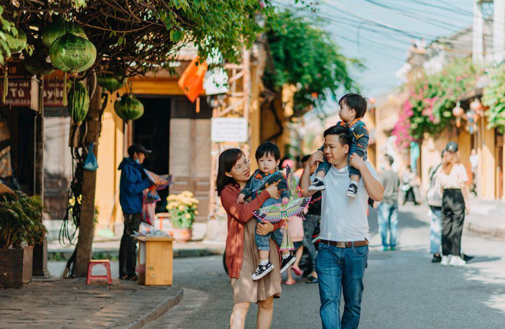 ilustrasi menyusuri perkampungan di pusat kota (pexels.com/Trần Long)