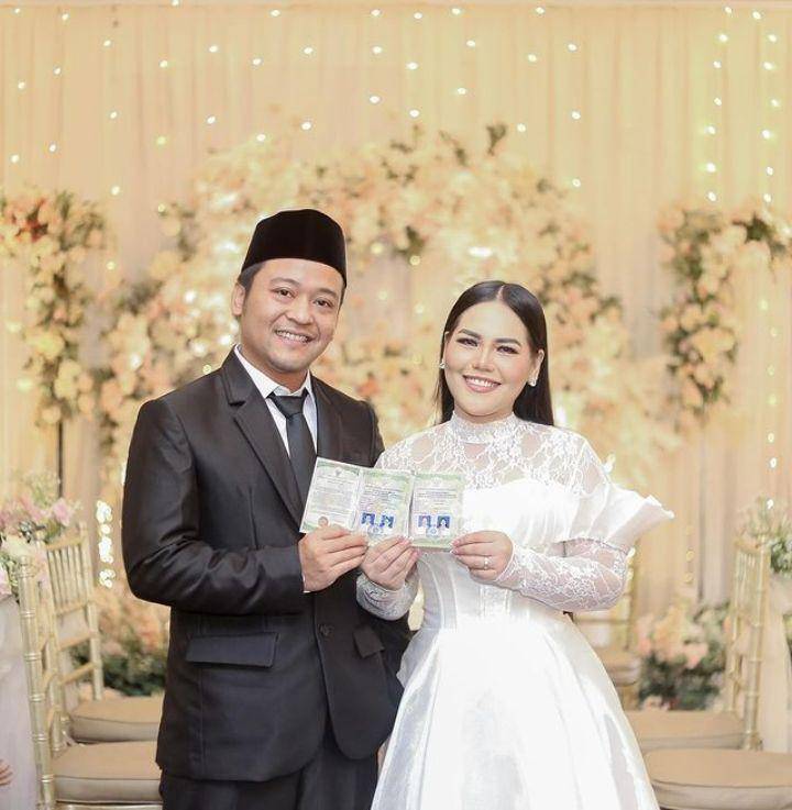 Akad nikah Weni DA3 (dok. @randb.design via instagram.com/da3_weni)