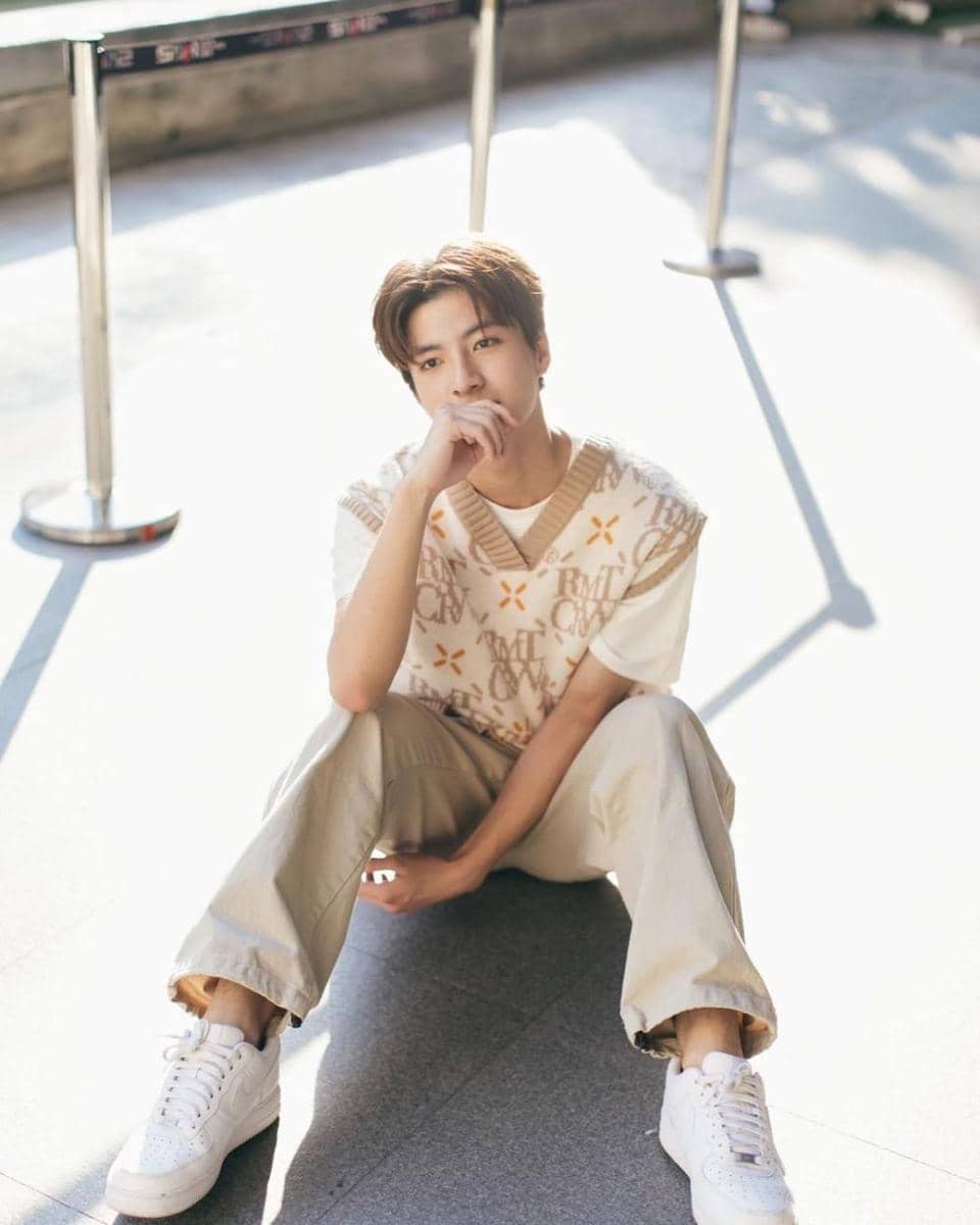 layering outfit ala Mac Nattapat (instagram.com/nattapatmac)