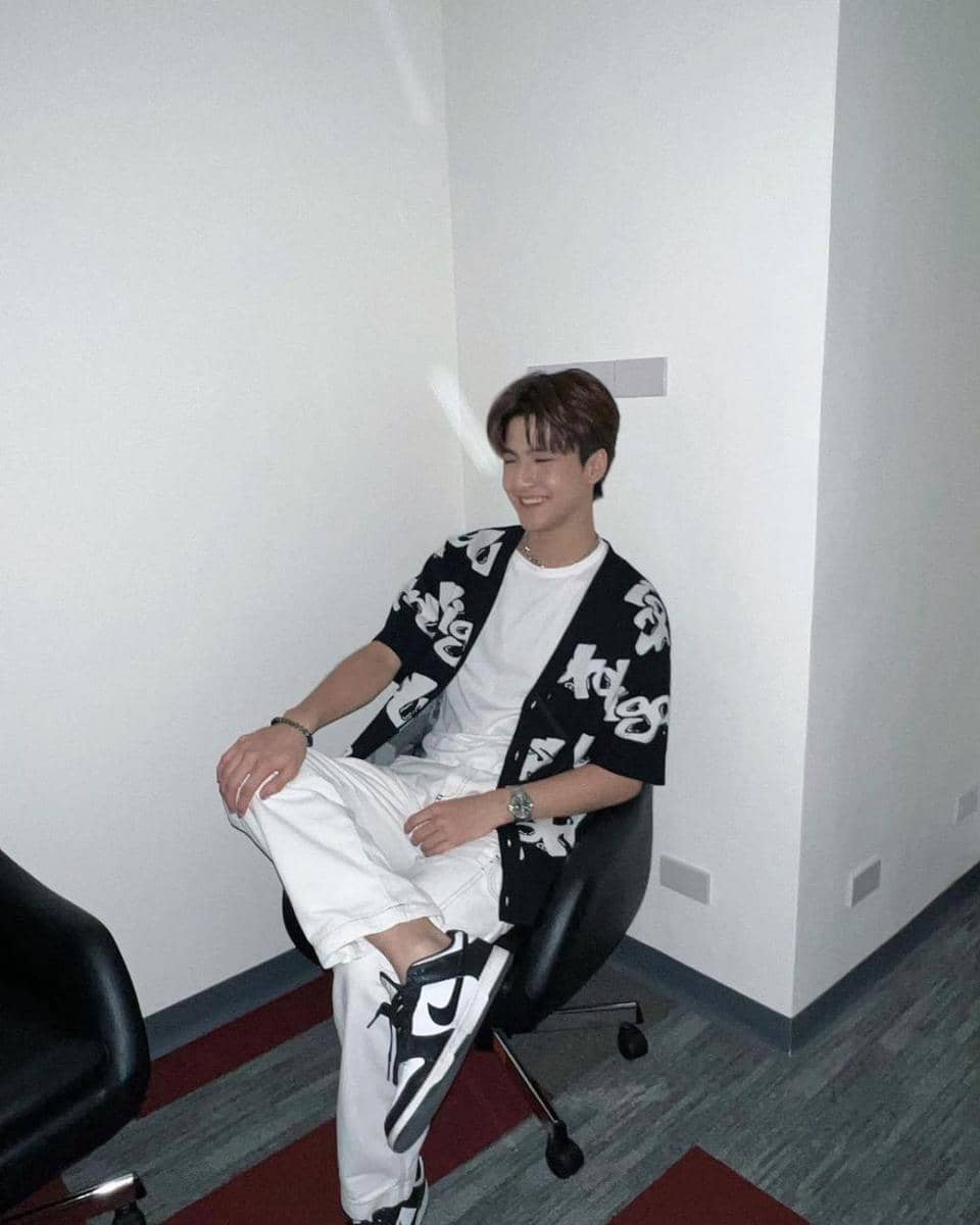 layering outfit ala Mac Nattapat (instagram.com/nattapatmac)