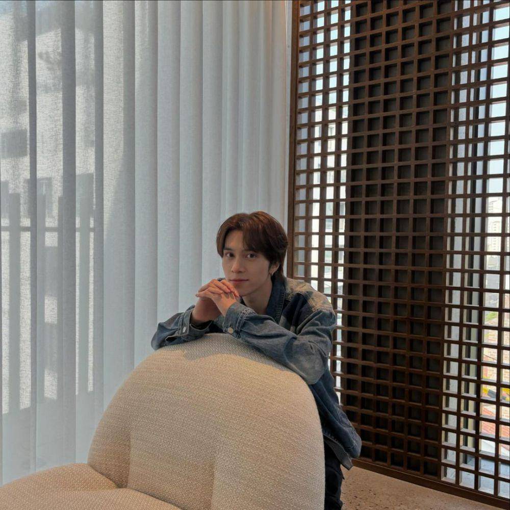 mix and match outfit denim ala Hendery WayV (instagram.com/@i_m_hendery)