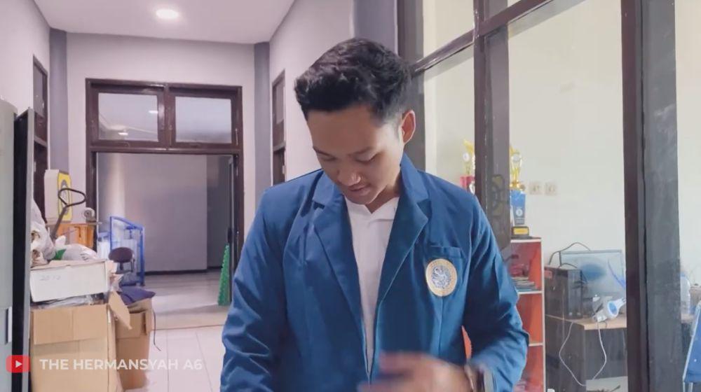 potret Azriel diterima S2 di UNAIR (instagram.com/thehermansyaha6world)