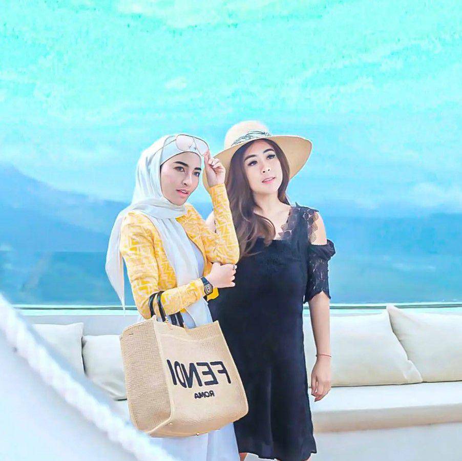 potret persahabatan Maharani Kemala dan Shandy Purnamasari (instagram.com/shandypurnamasari)