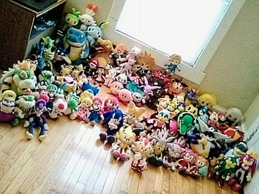 potret koleksi boneka Mario Bros. (reddit.com/r/Mario)
