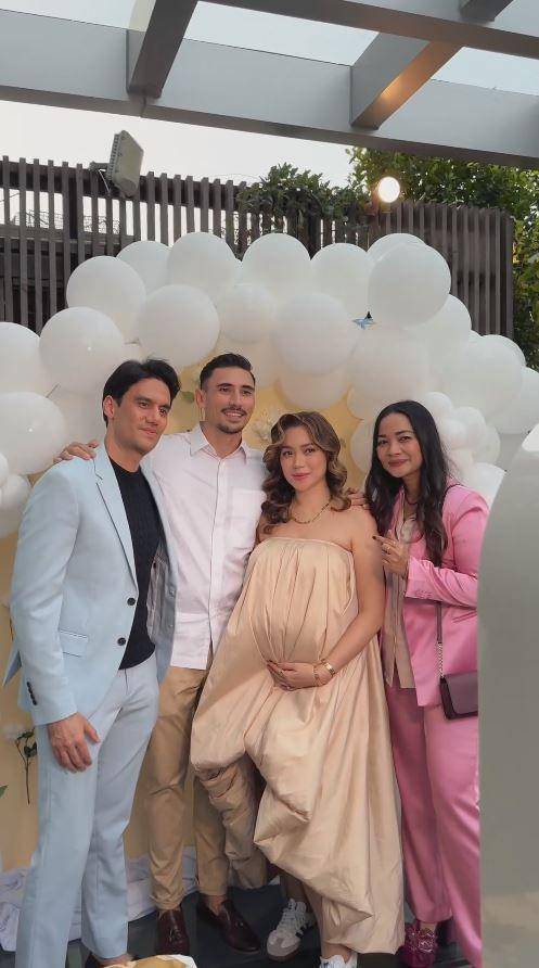 gender reveal Jessica Iskandar (Instagram.com/farahcarpetsofficial)
