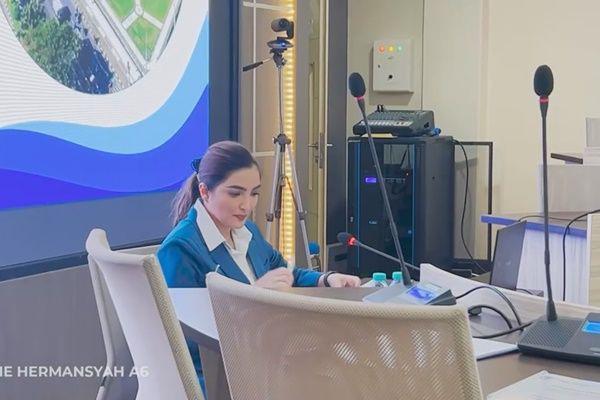 8 Potret Ashanty Ujian Proposal Disertasi S3, Nangis saat Lulus