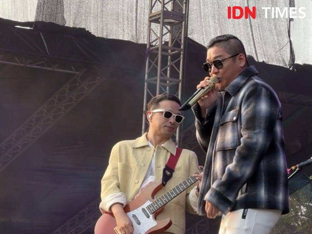 potret penampilan artis di The Sounds Project Day 2 pada Sabtu (10/8/2024) (IDN Times/Elizabeth Chiquita)