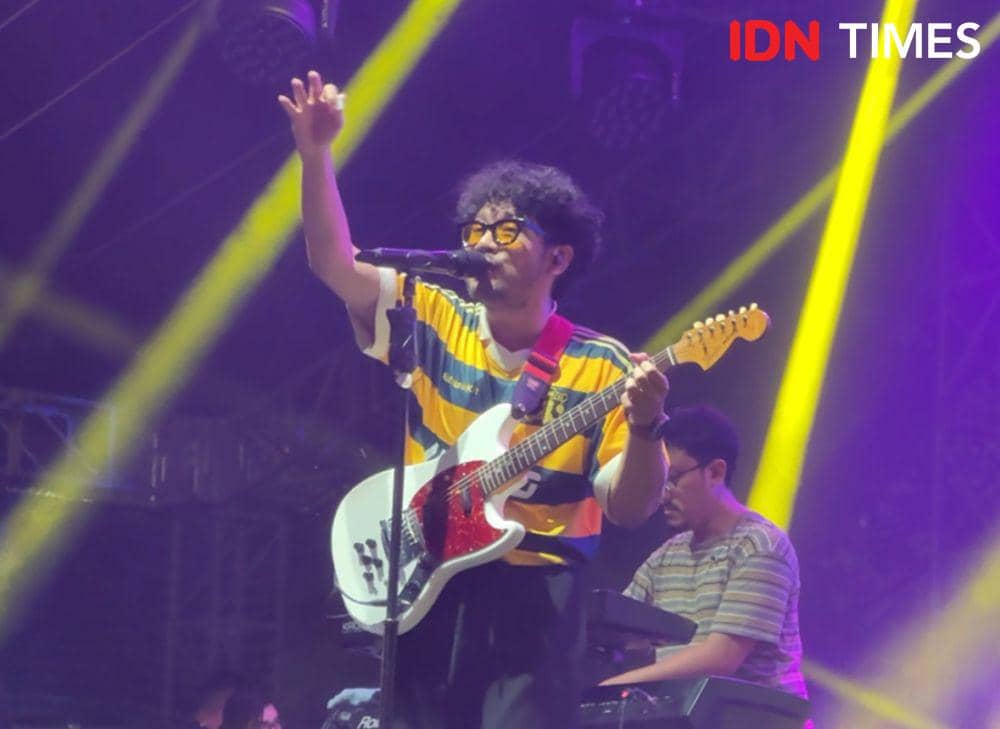 potret penampilan artis di The Sounds Project Day 2 pada Sabtu (10/8/2024) (IDN Times/Elizabeth Chiquita)