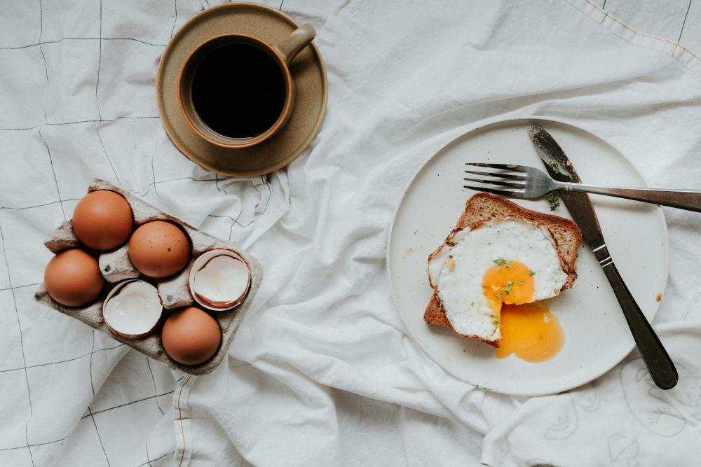 ilustrasi telur (unsplash.com/Priscilla Du Preez)