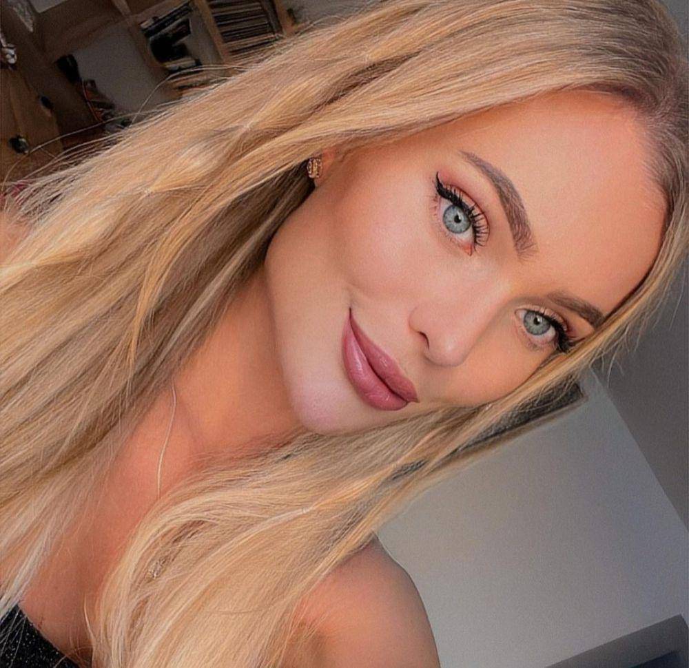 Pia Theissen (instagram.com/purepiaaa)
