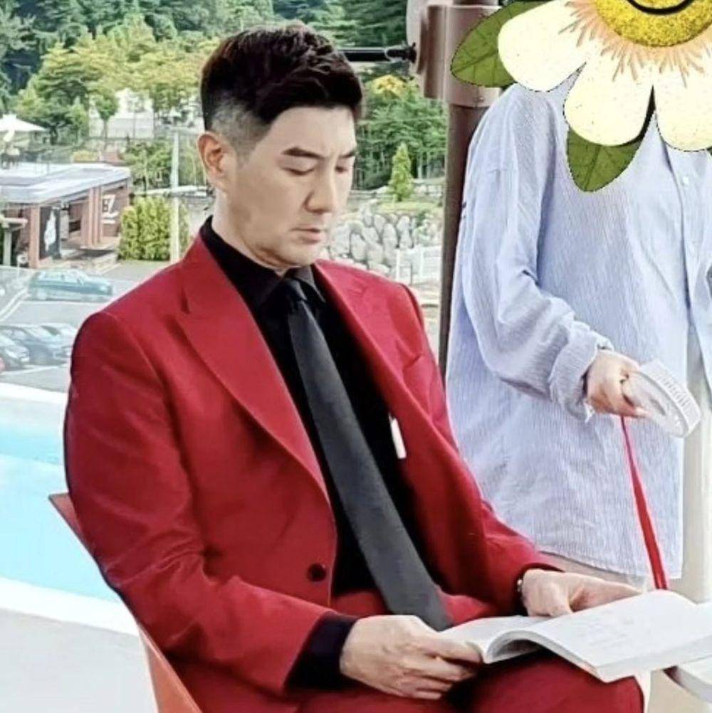 Han Sang Jin di balik layar drama Bad Memory Eraser (instagram.com/hsjnews)