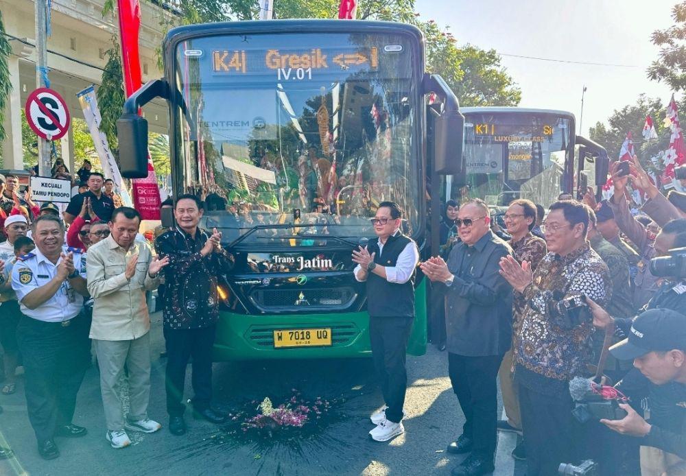 15 Bus Trans Jatim Layani Rute Gresik - Paciran