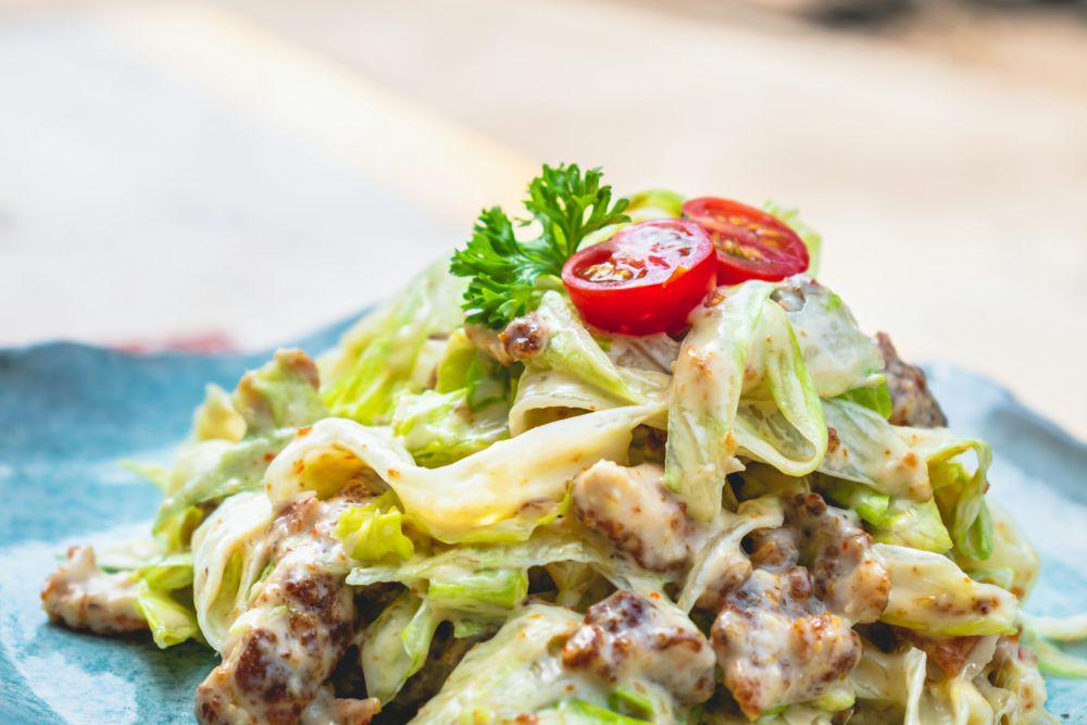 Resep Salad Ayam yang Sehat, Nikmat, dan Gampang Bikinnya