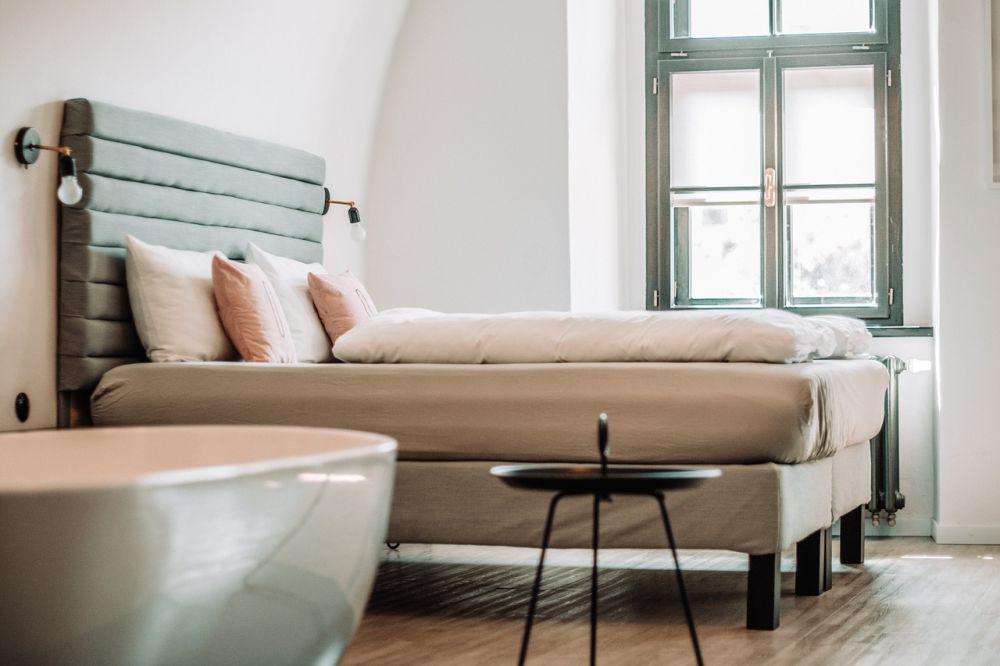 Ilustrasi kamar hotel. (pixabay.com)