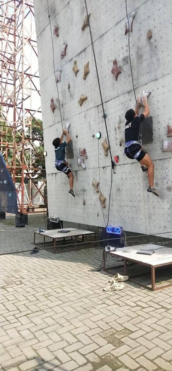 Atlet panjat tebing Sumut berlatih jelang PON 2024 (dok.istimewa)