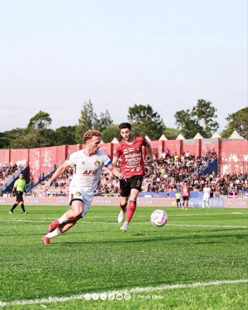 Pemain Persik Kediri saat melawan Bali United.instagram.com/persikfcofficial