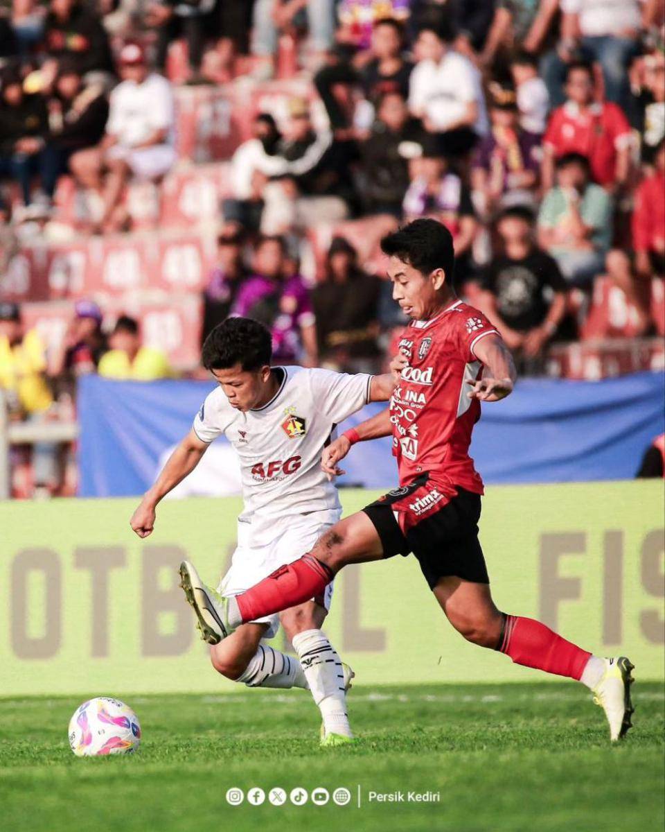 Pemain Persik Kediri saat melawan Bali United.instagram.com/persikfcofficial