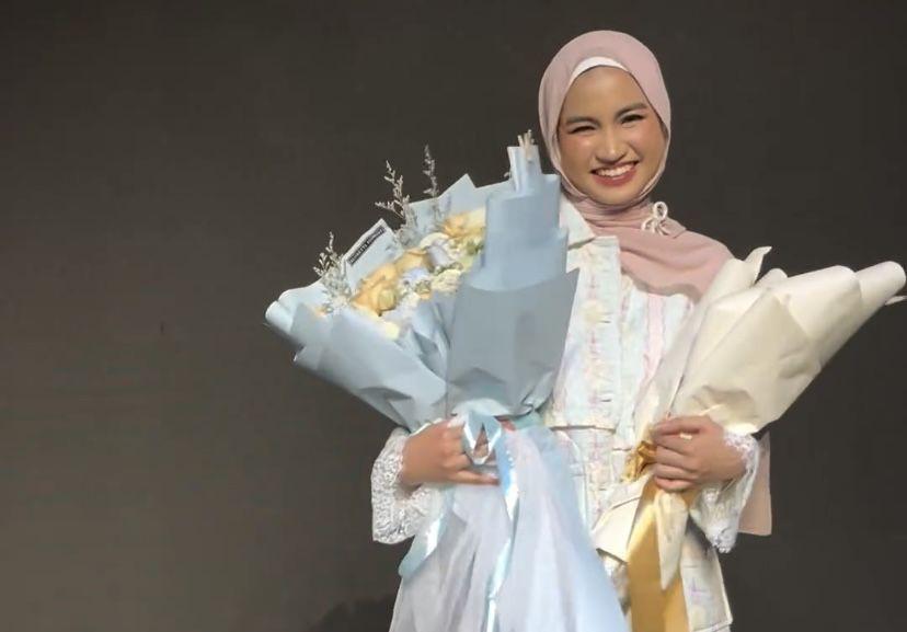 7 Momen Xaviera Putri Jadi Muse di Runway Muslim Fashion Festival 2024