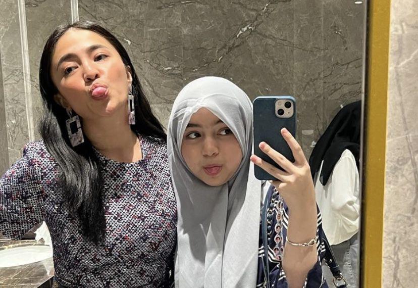 7 Potret Bahagia Marshanda Dapat Kejutan Ulang Tahun Ke-35 dari Anak