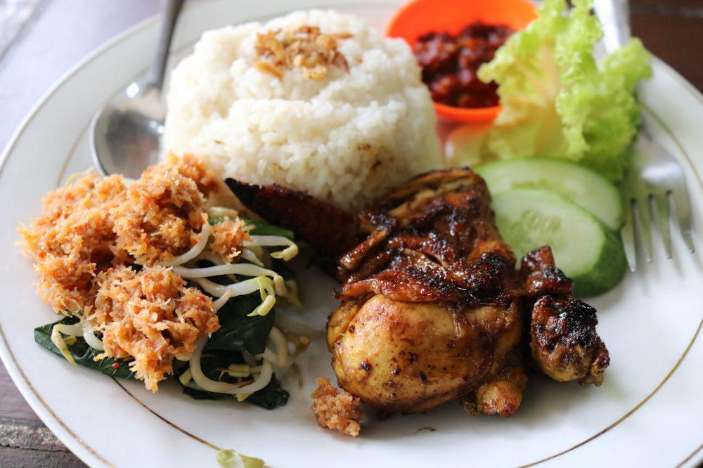 7 Makanan yang Biasa Dijual di Umbul, Tempat Rekreasi Air Klaten