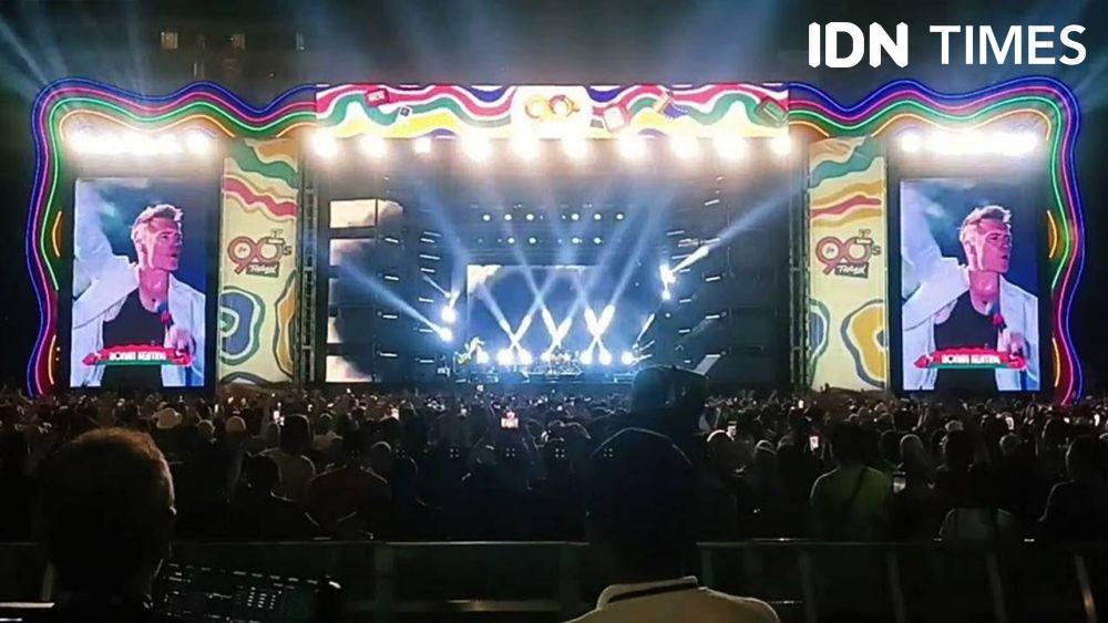 Hadirkan Ronan Keating, 12 Potret Keseruan The 90's Festival Day 1