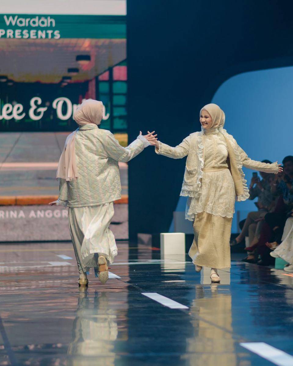 momen Sabrina Anggraini runaway di catwalk (instagram.com/sabrinaanggraini)