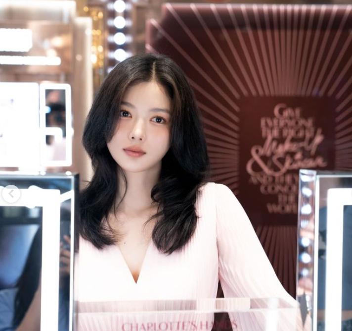 potret Kim Yoo Jung (instagram.com/you_r_love)