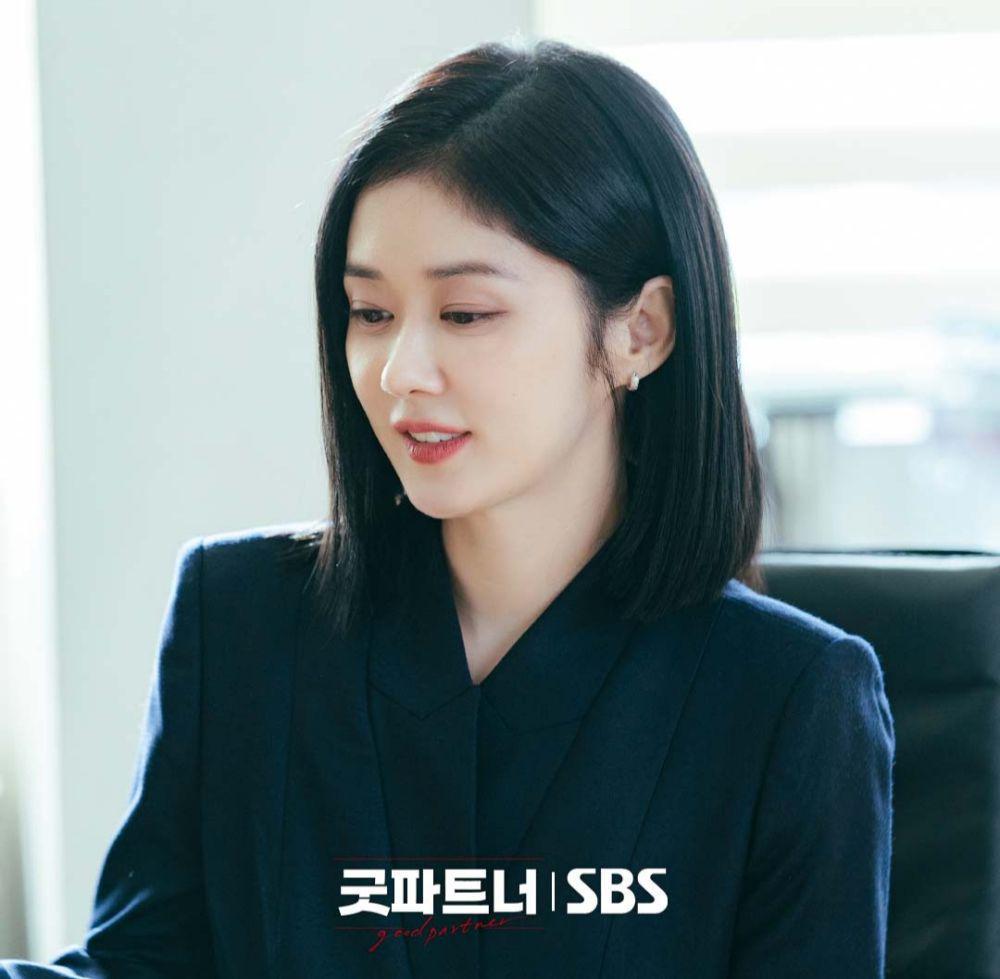 Jang Na Ra di Good Partner (instagram.com/sbsdrama.official)