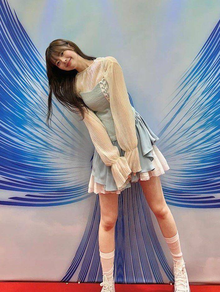 OOTD nuansa girly ala Han Su-a (instagram.com/swaxwa)