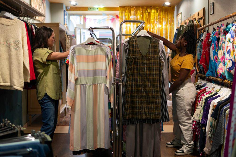 7 Thrift Shop Termurah di Sidoarjo, Branded dan Trendy!