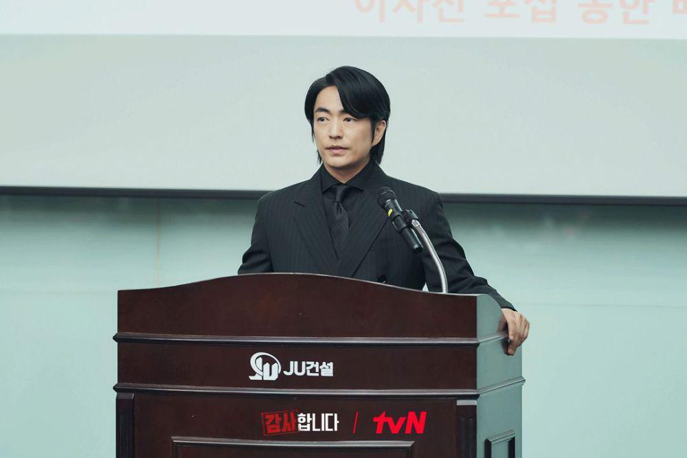 7 Kejahatan Hwang Se Woong di The Auditors, Memfitnah Hwang Dae Woong!