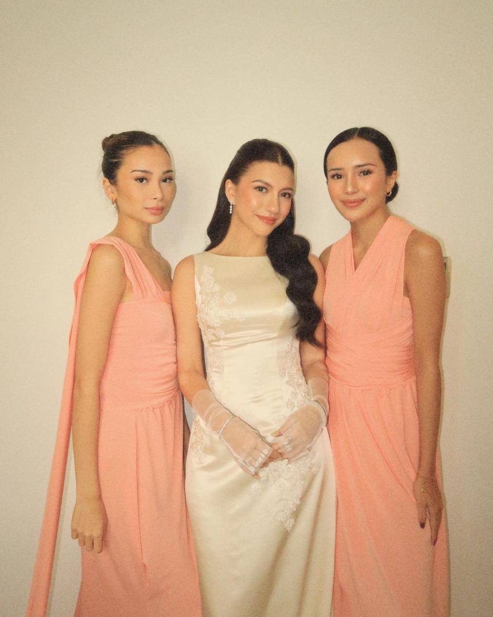 Beby Tsabina jadi bridesmaid Cassandra Lee (Instagram.com/bebytsabina)
