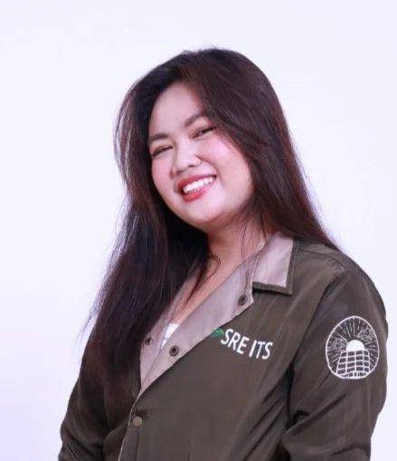 gaya makeup simpel ala peserta CoC (instagram.com/angelycadv)