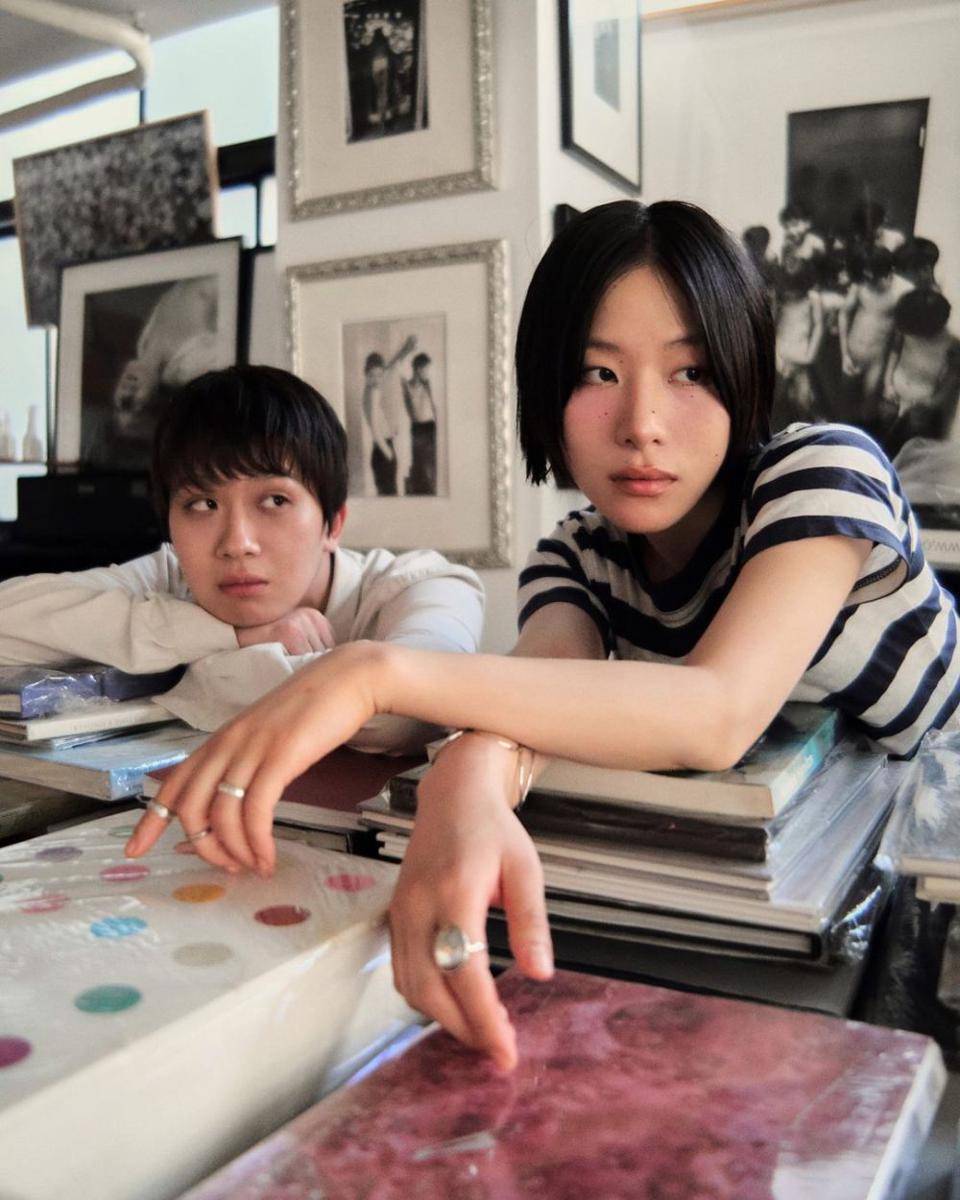 Slom berkolaborasi dengan Sumin dalam album terbarunya (instagram.com/slominu)