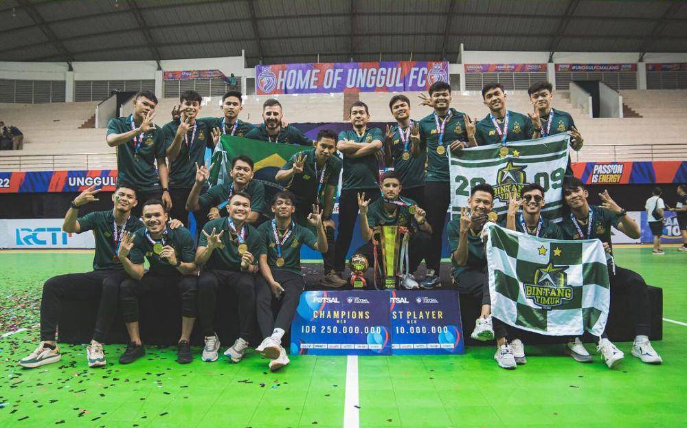 Bintang Timur Surabaya saat merayakan gelar juara Liga Futsal Pro 2023/2024. (instagram.com/bintangtimur_surabaya)