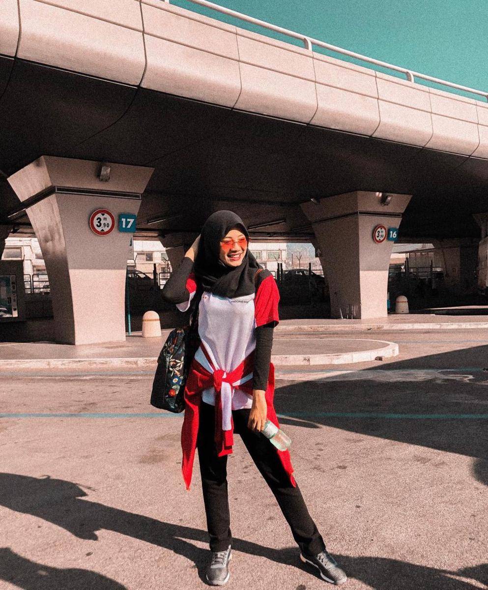 ide ootd jalan sehat 17 Agustus (instagram.com/dianandach)